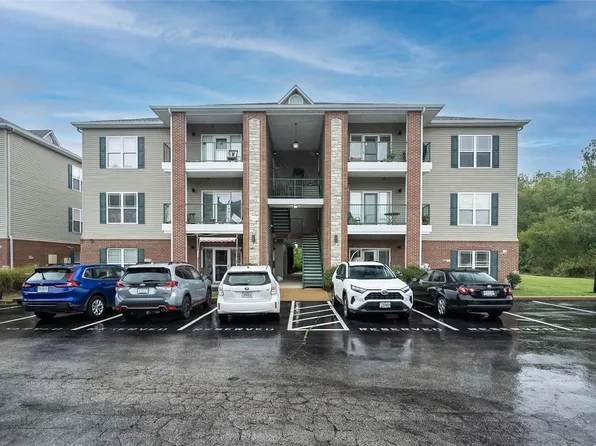 885 Forest Ave APT 302, Valley Park, MO 63088