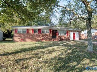 3806 Millbrae Dr NW, Huntsville, AL 35810