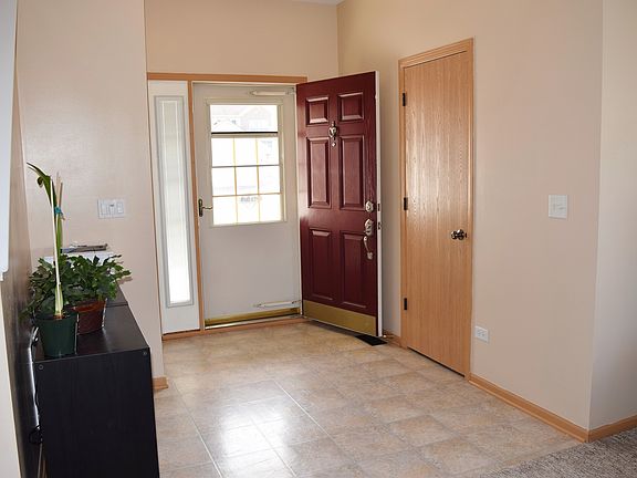 4th image of 3107 Gloria Ln
