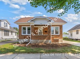 375 Moseley St, Elgin, IL 60123