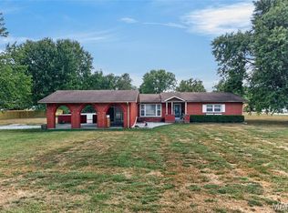 16897 Kneedler St, Lebanon, MO 65536