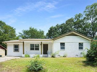 2005 Simmons Ave, College Park, GA 30337