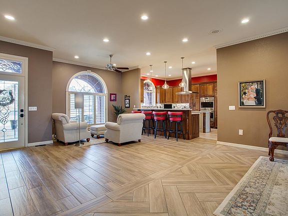 4th image of 2301 Nicholas Oaks Dr