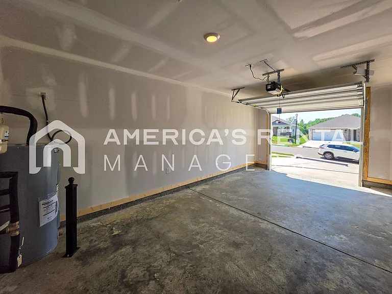 2400 Sky Dr — Photo 38