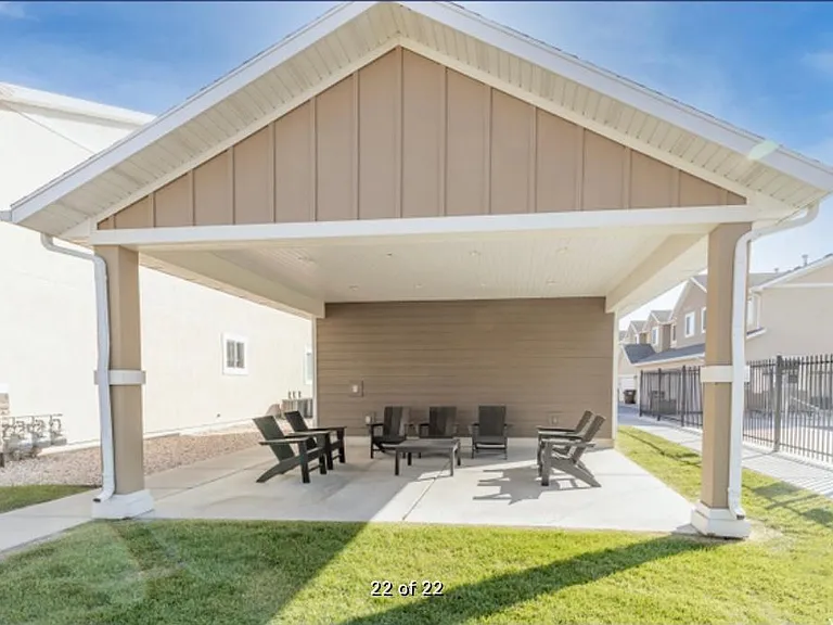 255 W 2700 N #15 — Photo 21