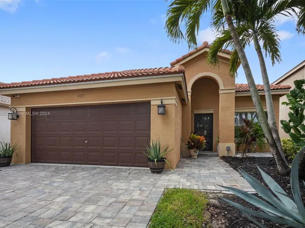 4371 Foxtail Ln, Weston, FL 33331