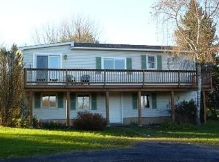 89 E Shore Rd S, Grand Isle, VT 05458