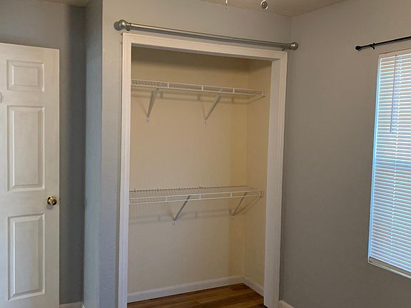 5th image of 419 S Graham St #1