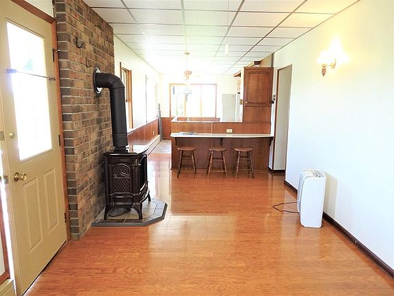 Dining Room & Kitchen