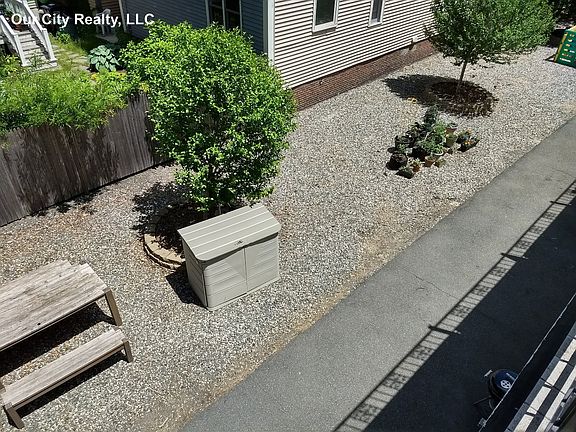 2nd image of 23-A Suffolk St