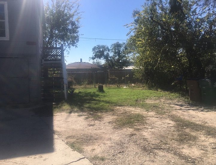 1st image of 715 1/2 E Harris Ave