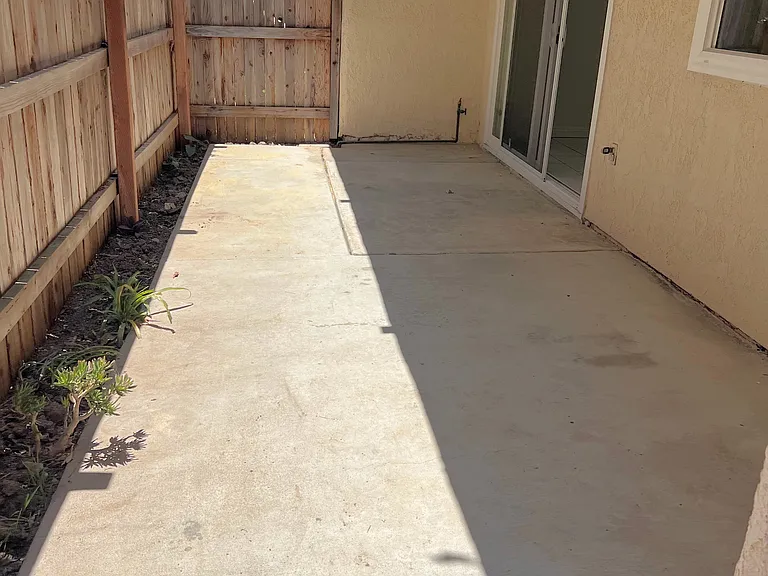 18912 Valley Cir #B — Photo 11