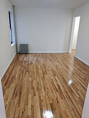 5th image of 975 Sherman Ave #N31