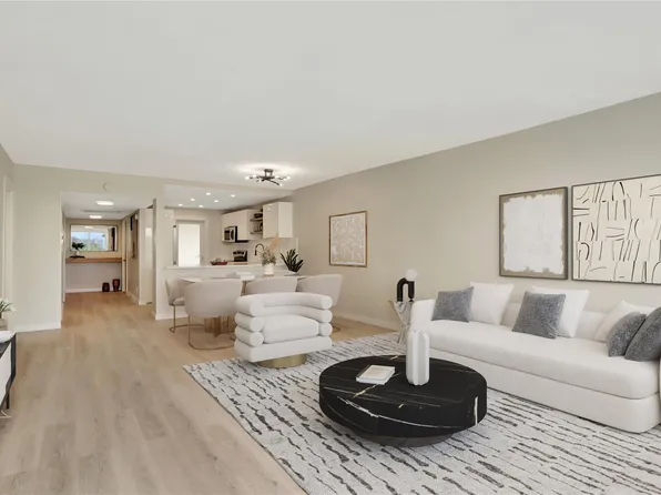 3100 N Course Lane #401, Pompano Beach, FL 33069