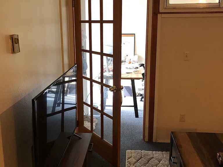 5520 15th Ave NE #5 — Photo 8