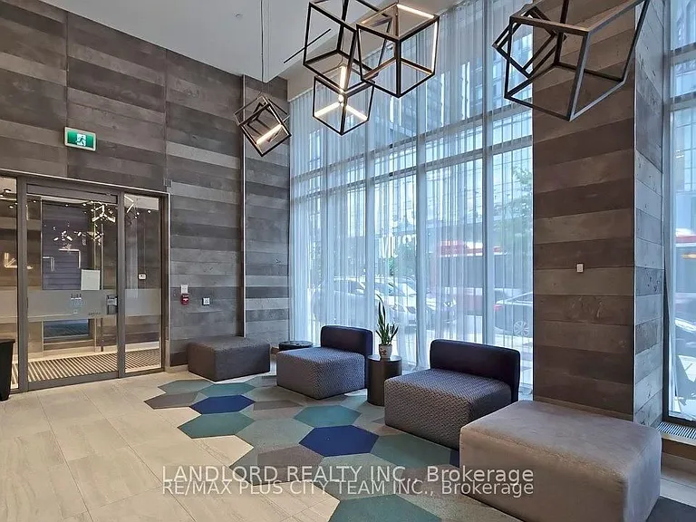 120 Parliament St #412 — Photo 32