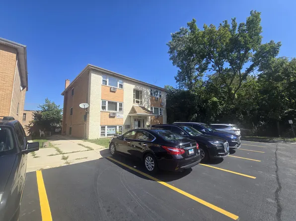 5015 River Rd APT 2E, Schiller Park, IL 60176