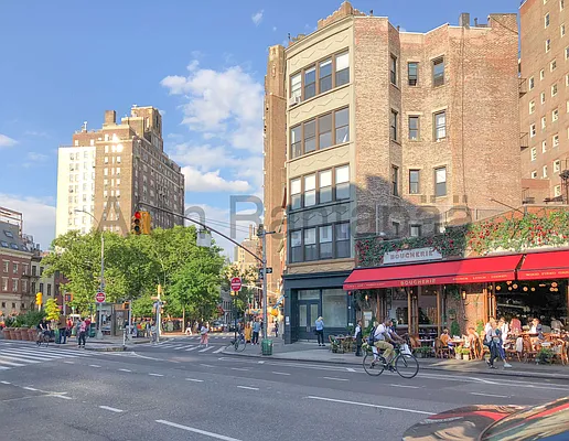 Rented by (Legacy) NY Quality Living Uptown | media 13