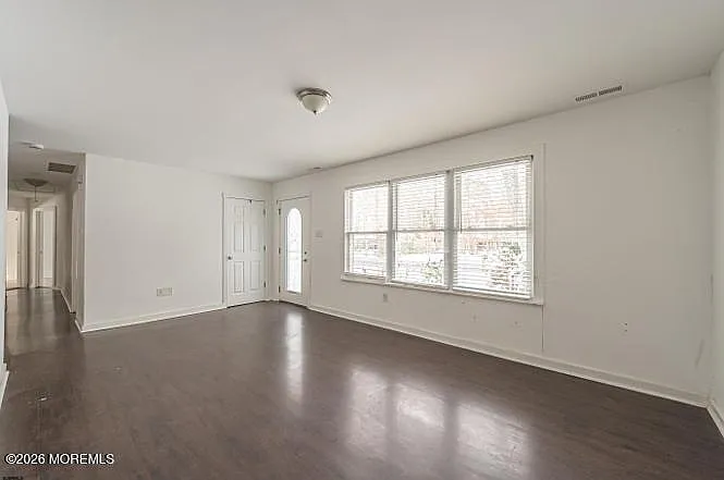 401 S Ash Ave — Photo 22