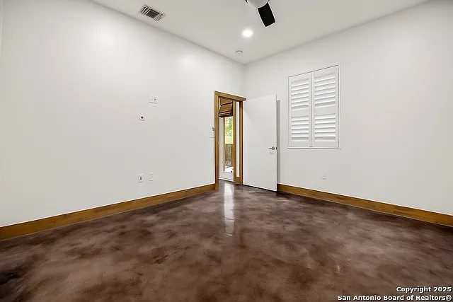 1542 N Alamo St #107 — Photo 11