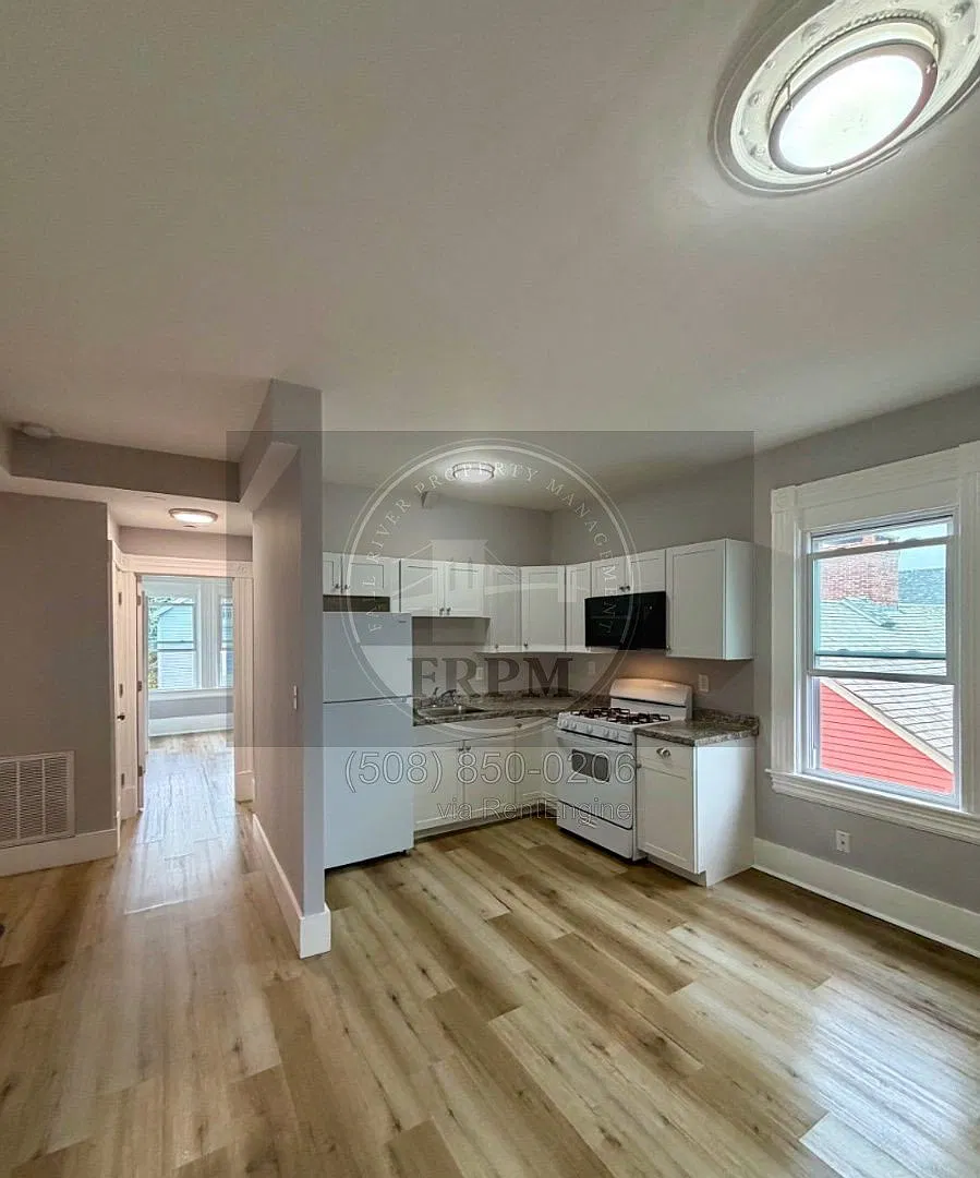 3 bed, 1.0 bath, $1,850 — Photo 4
