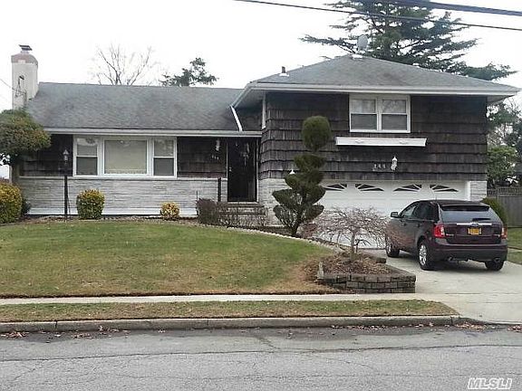3rd image of 269 Moore Ave