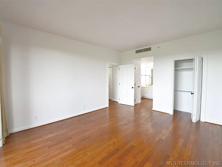 2121 S Yorktown Ave #602 — Photo 18