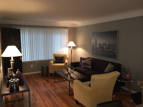 1st image of 20704 Fleetwood Dr
