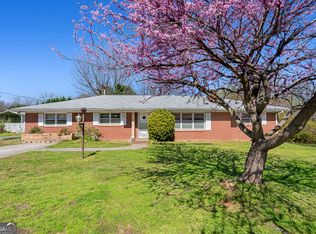 868 Fairview Ave, Hartwell, GA 30643