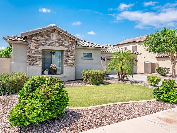 2nd image of 2171 E Iris Drive