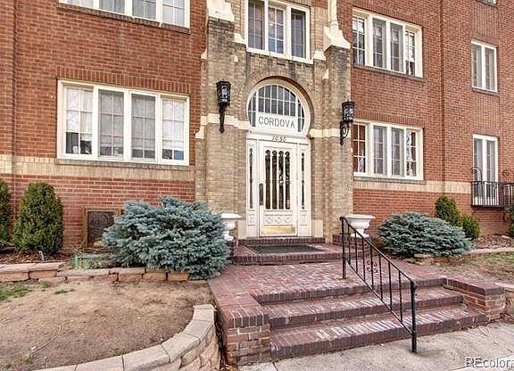 2nd image of 1050 N Washington St APT 305