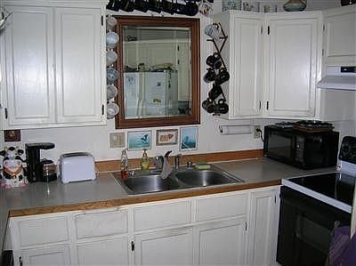 4th image of 1085 Peace Portal Dr