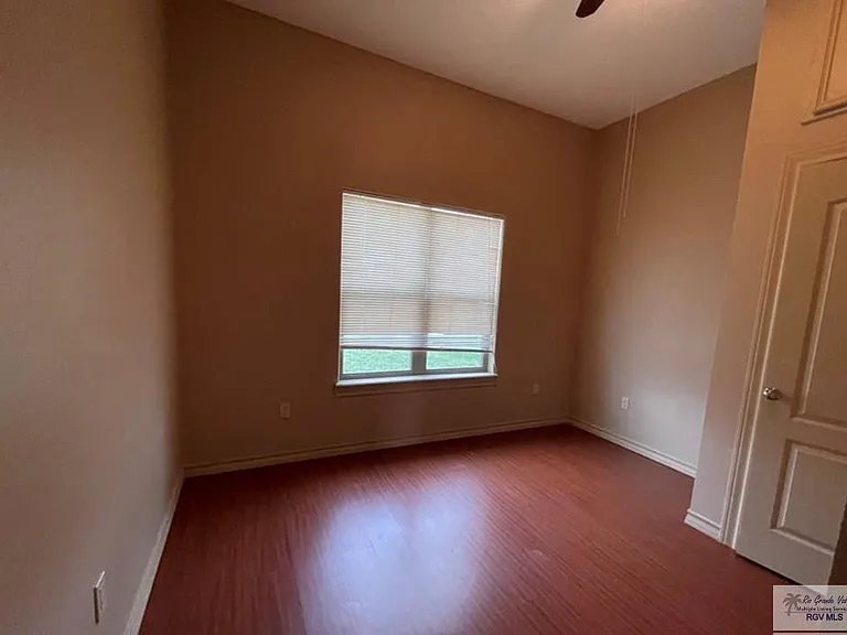 2459 Salerno Dr — Photo 15