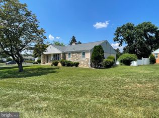 9500 Alton St, Philadelphia, PA 19115