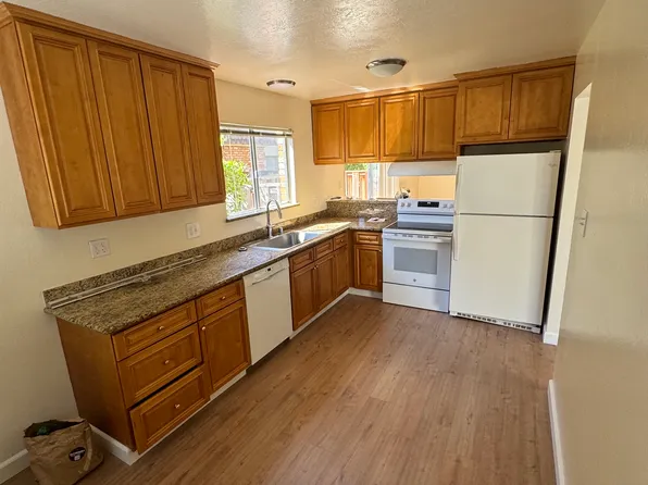1178 Walker Ave #1, Walnut Creek, CA 94596