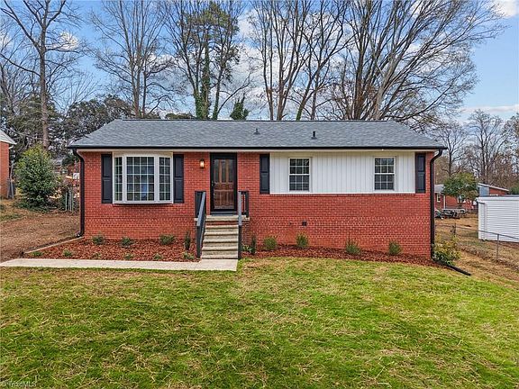 4th image of 3202 James Pl