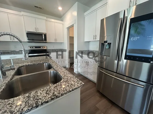 352 E 1850 N #13, North Ogden, UT 84414