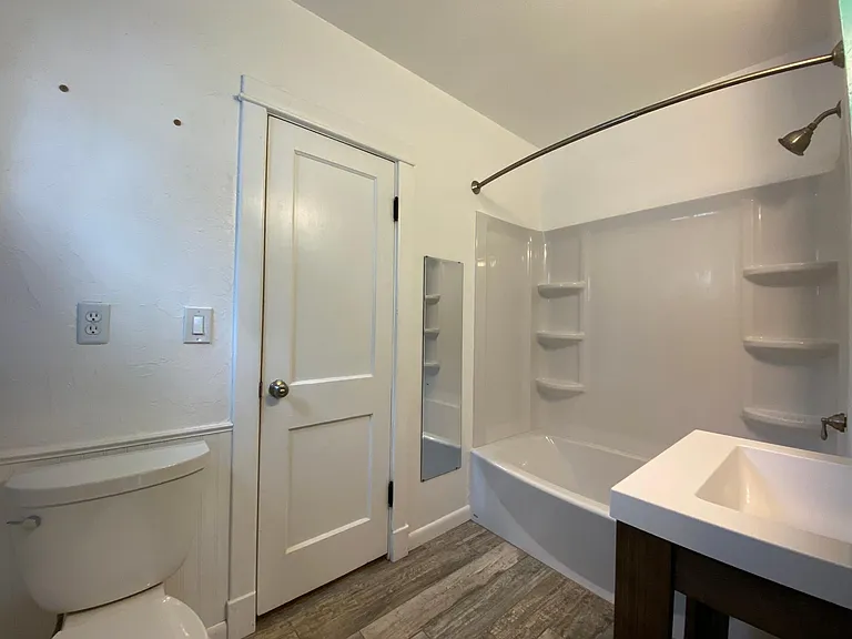 527 N Hancock Ave — Photo 18