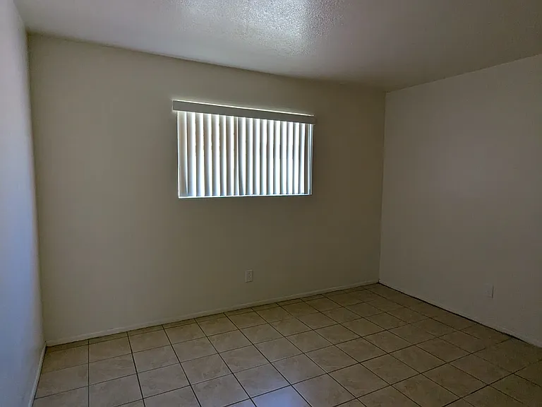 1477 E 27th Ave #1 — Photo 21