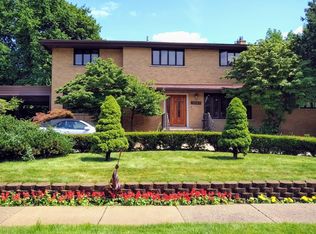 19360 Strathcona Dr, Highland Park, MI 48203