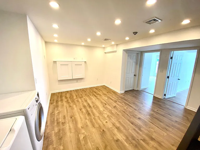 883 E Lakeshore Dr — Photo 10