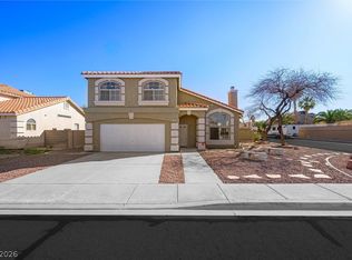 1549 Silver Glen Ave, Las Vegas, NV 89123