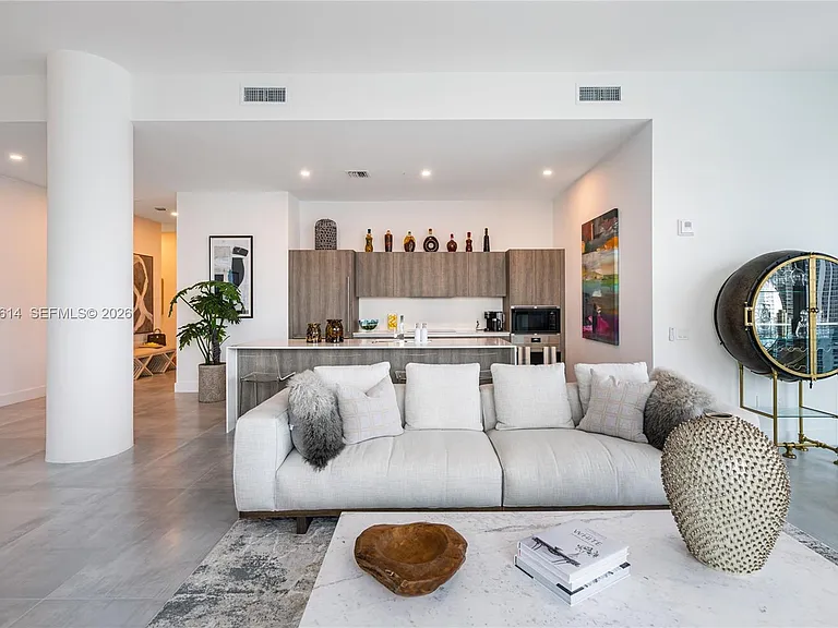 17550 Collins Ave #Penthouse 1 — Photo 28