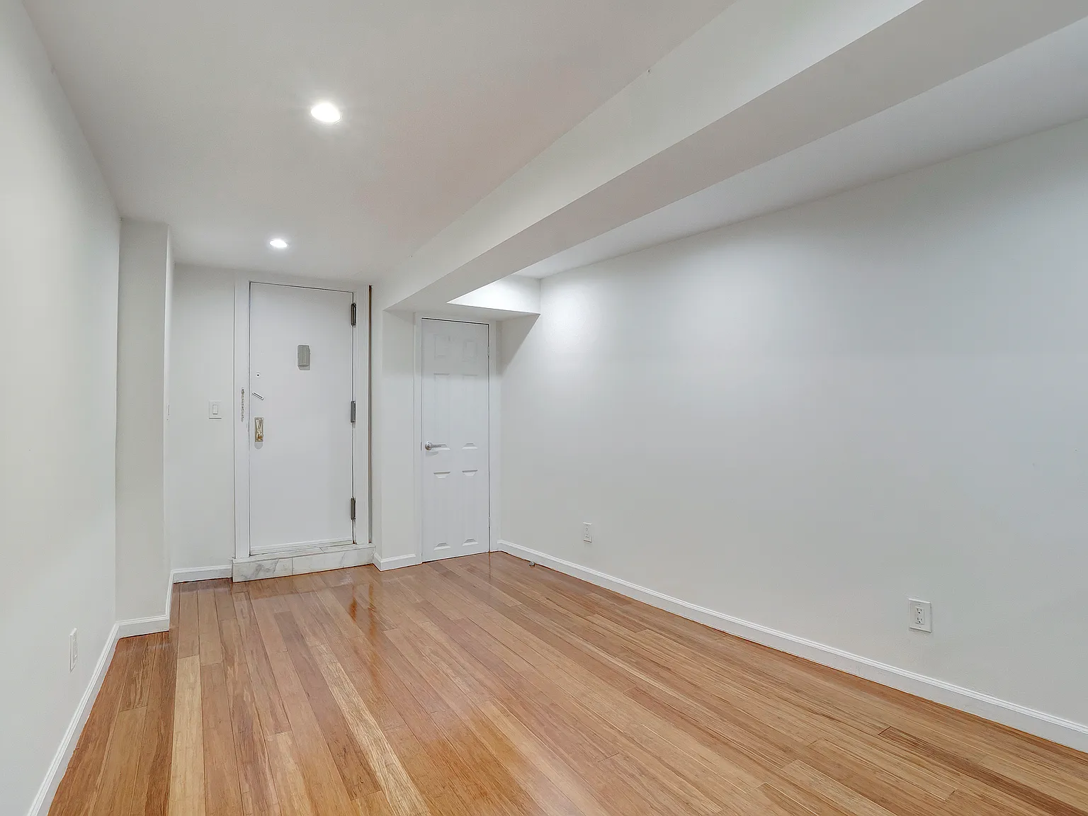 31 East 1st Street — Photo 2