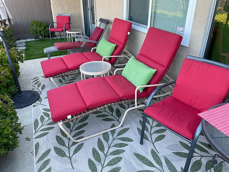 Comfortable lounge chairs for guests