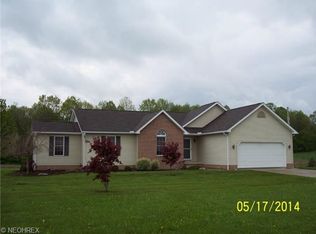439 E Sterling Rd, Creston, OH 44217