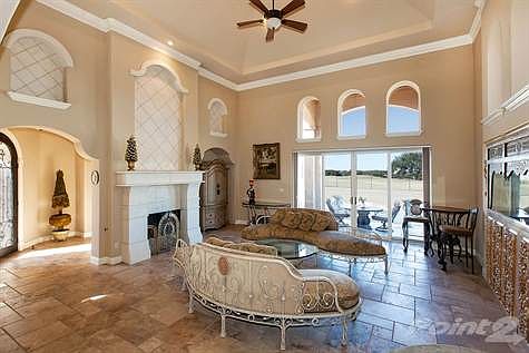 9 Formal Living