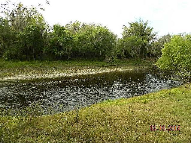 2nd image of 1135 NE Hodent Rd