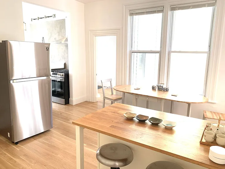 57 Governor St — Photo 11