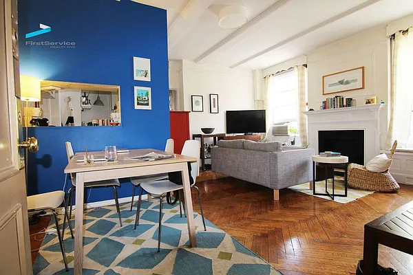Rented by FirstService Realty (legacy) | media 21